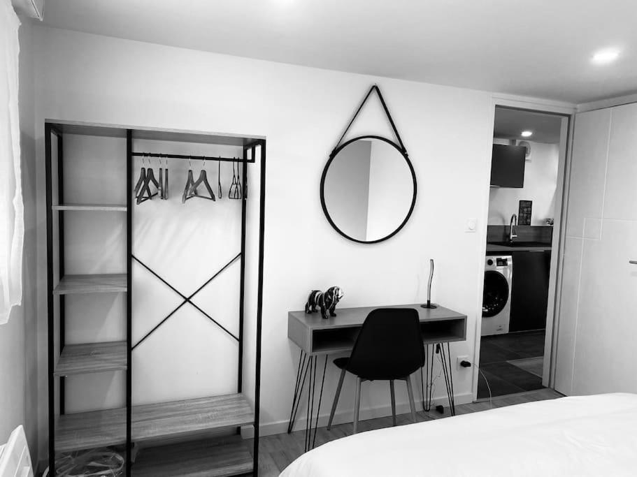 Апартаменты L'Atelier D'Emilie Bessines Экстерьер фото
